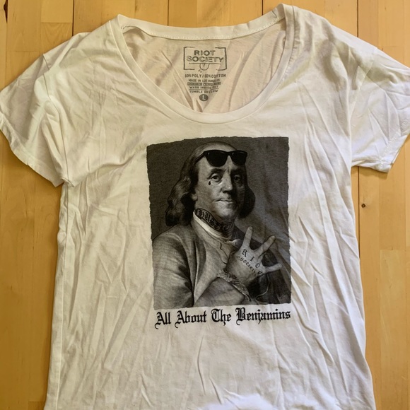 All about the Benjamin’s graphic T - Picture 3 of 3